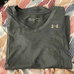 Under Armour heat gear womens top (M)